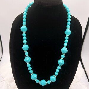 Vintage Unsigned Turquoise Color Ribbed Bead Necklace - N1571